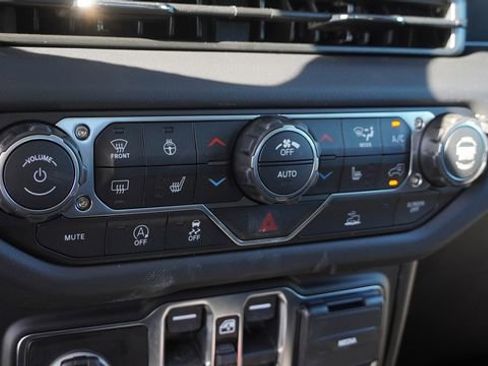 New 2026 Jeep Gladiator Sport image 23