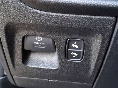 Used 2020 RAM 1500 Big Horn w/ Built-to-serve Edition image 24