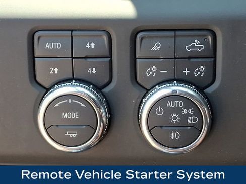 Used 2025 GMC Sierra 2500 Denali Ultimate AWD/4WD image 9