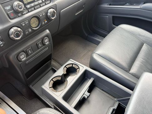Used 2014 Honda Ridgeline SE image 10