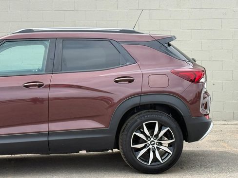 Used 2022 Chevrolet TrailBlazer LT FWD image 4