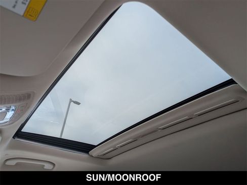 Certified 2025 Mercedes-Benz GLE 350 4MATIC image 14