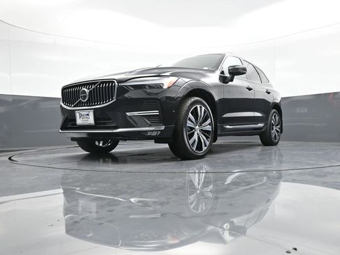 Used 2022 Volvo XC60 B5 Inscription w/ Advanced Package image 28