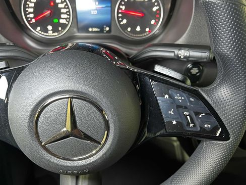 Used 2025 Mercedes-Benz Sprinter 2500 image 28