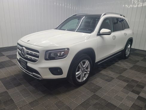 Used 2021 Mercedes-Benz GLB 250 4MATIC image 7