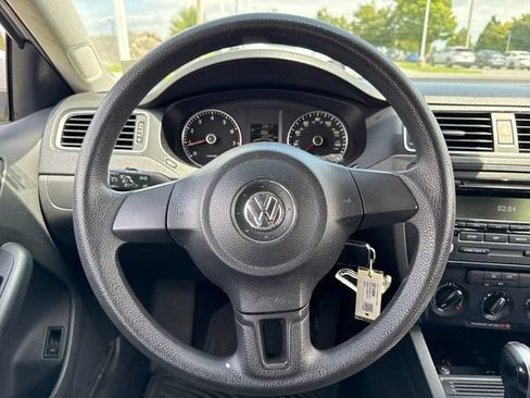 Used 2014 Volkswagen Jetta SE FWD image 20