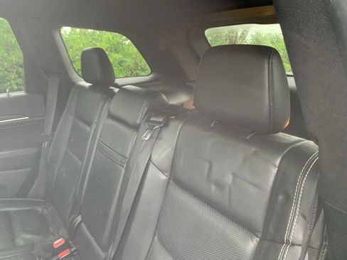 Used 2017 Jeep Grand Cherokee Limited w/ Luxury Group II image 12