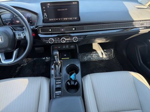 Used 2023 Honda Civic Touring image 16