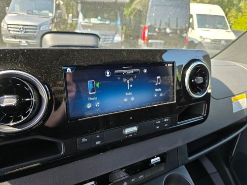 New 2025 Mercedes-Benz Sprinter 2500 image 23