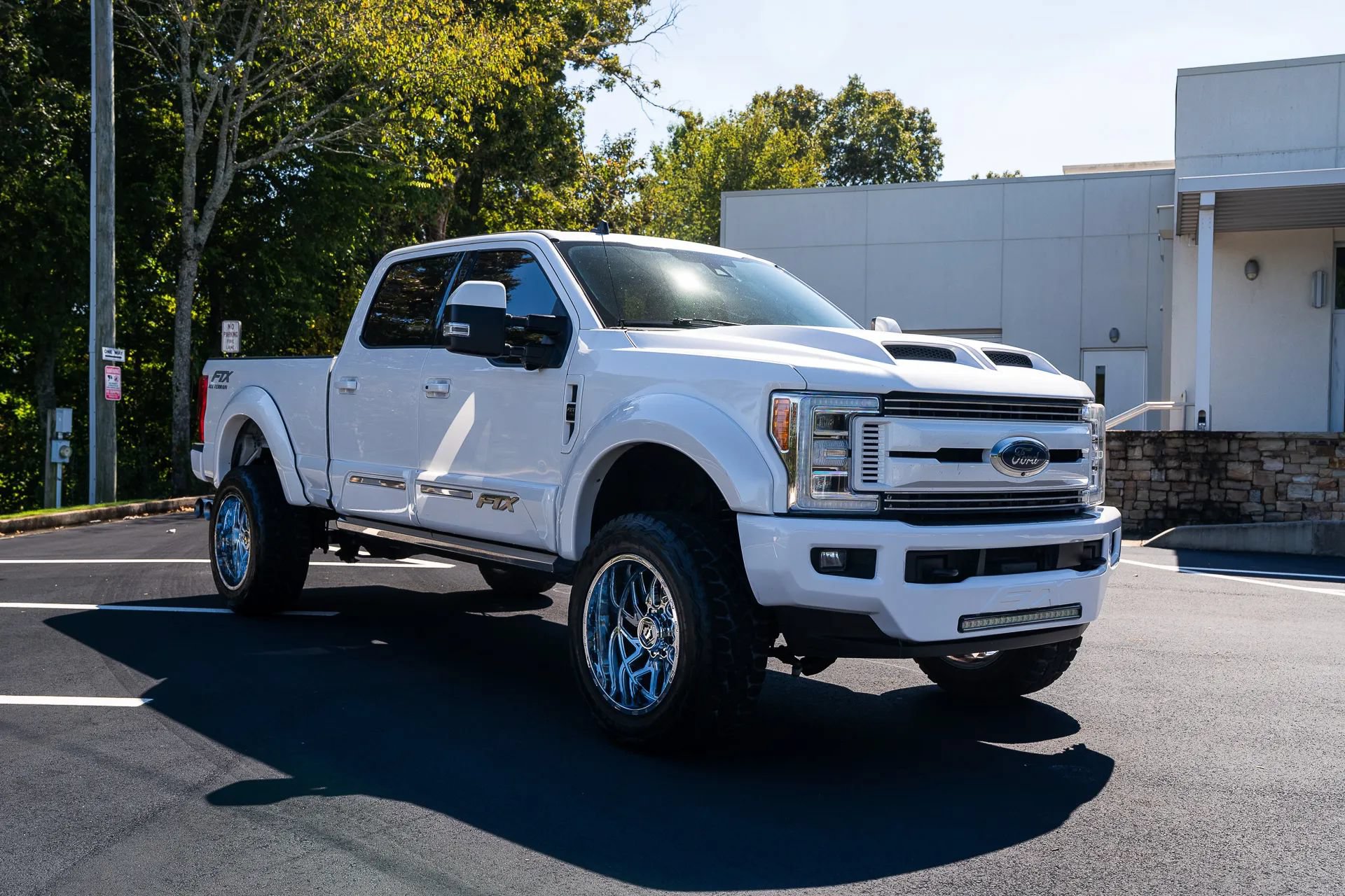 Used 2019 Ford F250 Lariat w/ Lariat Ultimate Package AWD/4WD image 13