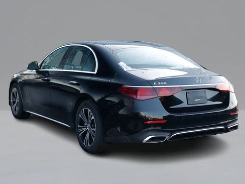 Used 2026 Mercedes-Benz E 350 4MATIC Sedan image 7