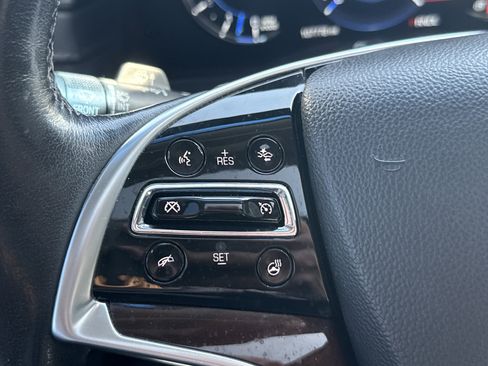 Used 2019 Cadillac Escalade ESV Luxury AWD/4WD image 17
