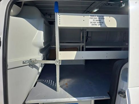 Used 2016 Ford Transit Connect XL FWD image 21