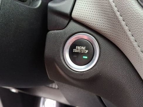 Used 2019 Chevrolet Equinox Premier AWD/4WD image 38