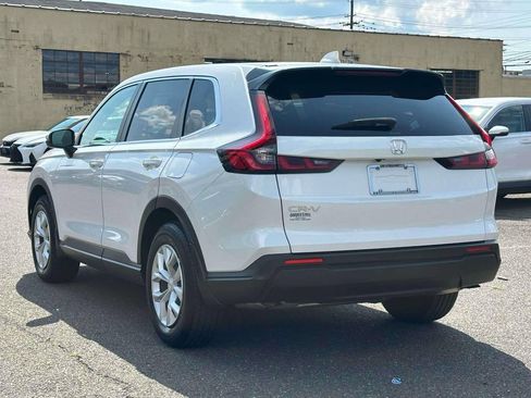 Certified 2025 Honda CR-V LX image 4