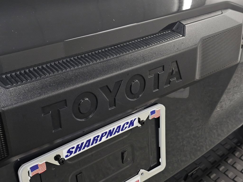 Used 2025 Toyota 4Runner SR5 AWD/4WD image 24