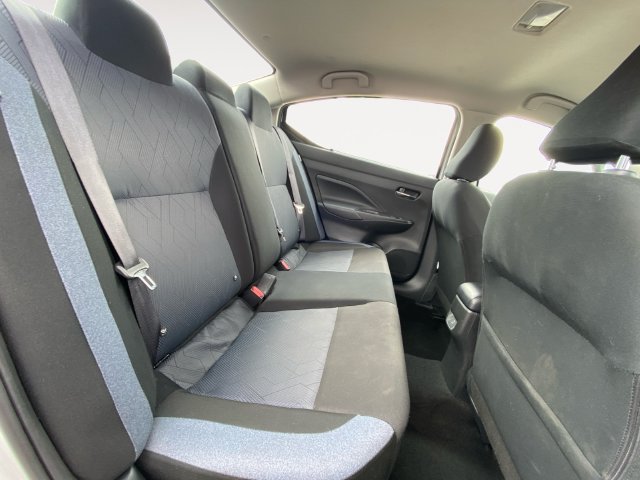 Used 2025 Nissan Versa SV FWD image 14