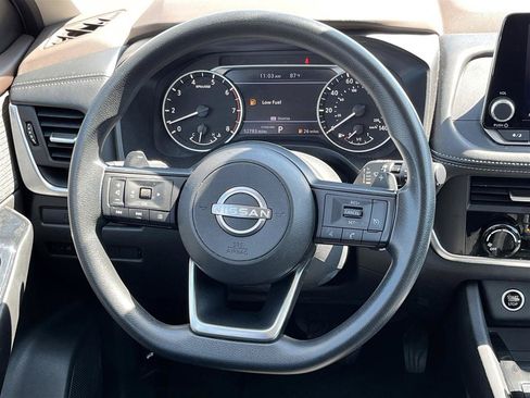 Used 2023 Nissan Rogue S FWD image 18