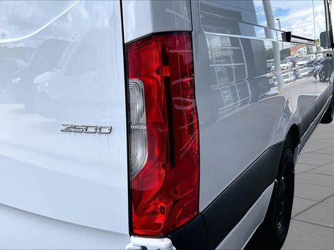 New 2026 Mercedes-Benz Sprinter 2500 image 14