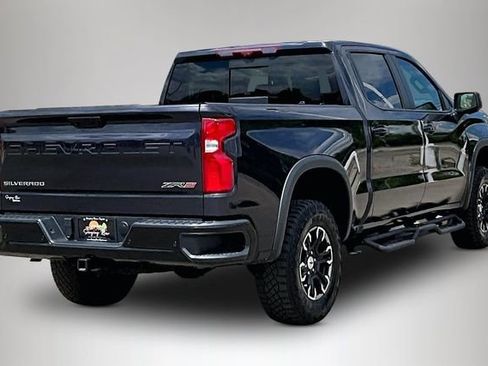 Used 2024 Chevrolet Silverado 1500 ZR2 w/ Technology Package AWD/4WD image 5