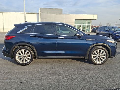 Used 2019 INFINITI QX50 Essential w/ Premium Heat Package image 7