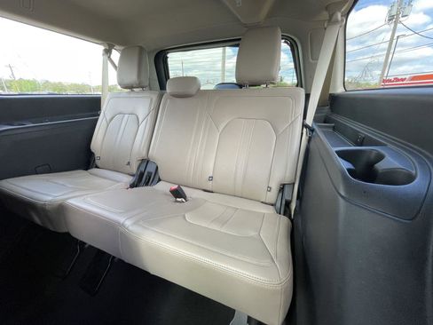 Used 2024 Ford Expedition Max Limited RWD image 40