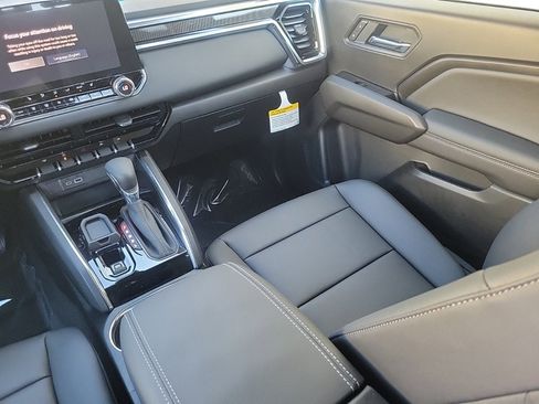 New 2026 GMC Canyon Elevation w/ Convenience Package image 12