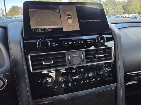 Used 2024 INFINITI QX80 Luxe image 10