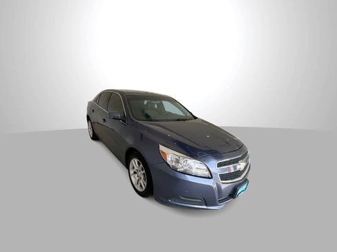 Used 2013 Chevrolet Malibu LT w/ Power Convenience Package FWD image 2