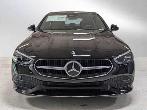 Used 2025 Mercedes-Benz C 300 4MATIC Sedan image 9