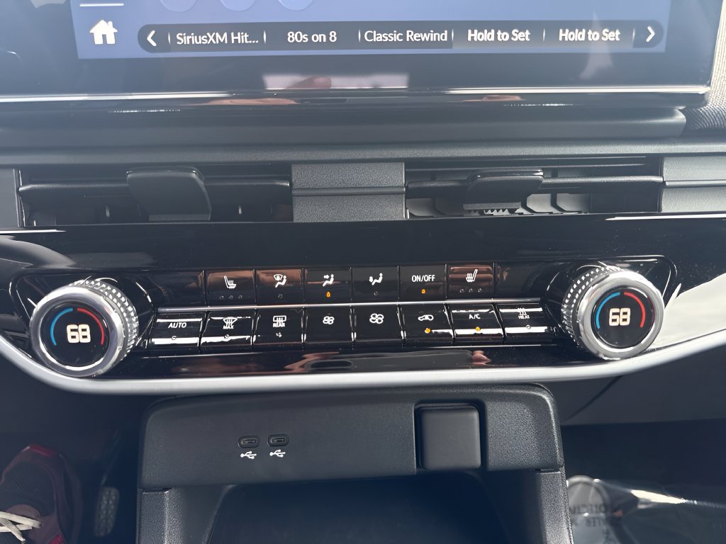Used 2026 Honda Prologue EX image 14
