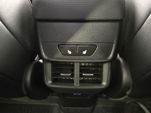 New 2026 Chevrolet Equinox RS w/ Convenience Package III FWD image 32