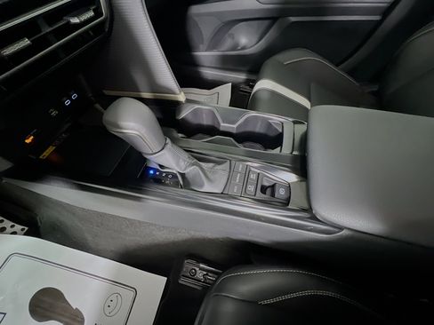 Used 2026 Toyota Camry SE image 25