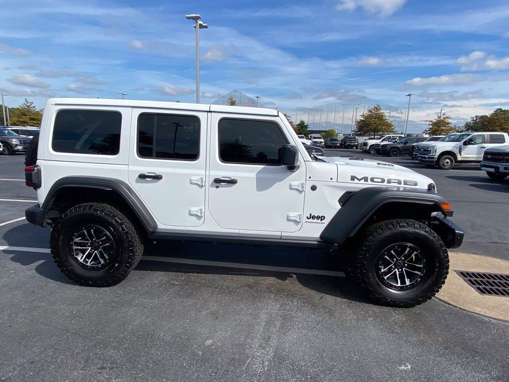 Used 2026 Jeep Wrangler Unlimited Rubicon 392 w/ Quick Order Package 27X Moab AWD/4WD image 8
