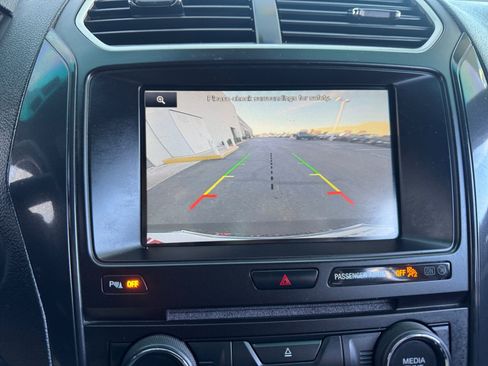 Used 2016 Ford Explorer XLT w/ Equipment Group 202A image 29