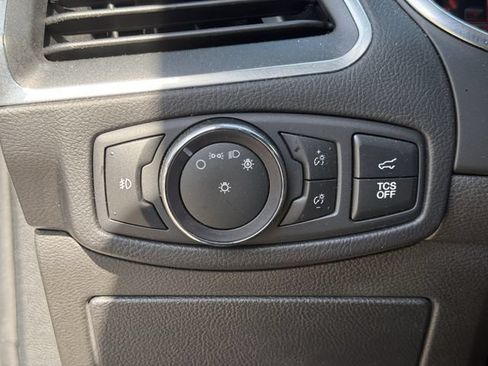 Used 2021 Ford Edge Titanium FWD image 22