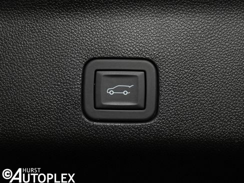 Used 2026 Cadillac Escalade Luxury w/ LPO, Floor Liner Package image 14