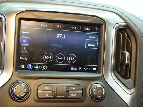 Used 2021 Chevrolet Silverado 1500 LT Trail Boss w/ Bed Protection Package image 27