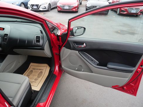 Used 2016 Kia Forte LX w/ LX Popular Plus Package image 22