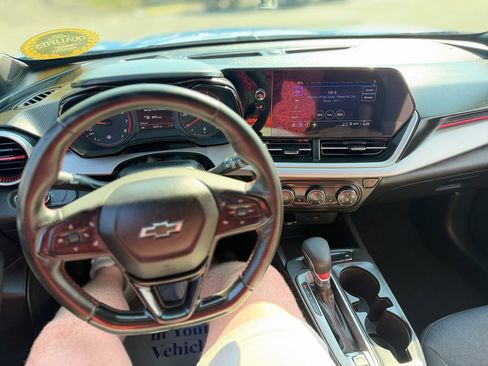 Used 2024 Chevrolet Trax RS w/ Driver Confidence Package FWD image 34