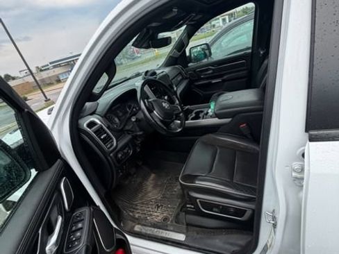 Used 2021 RAM 1500 Laramie AWD/4WD image 7