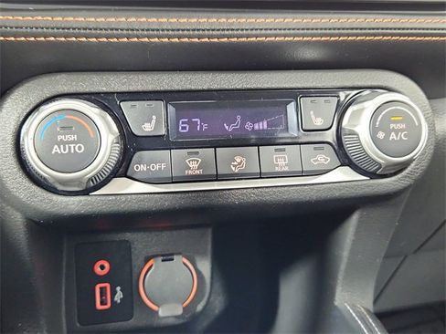 Used 2020 Nissan Kicks SR w/ SR Premium Package image 21