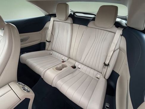 Used 2018 Mercedes-Benz E 400 4MATIC Cabriolet image 19