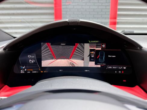 Used 2023 Ferrari Roma RWD image 28