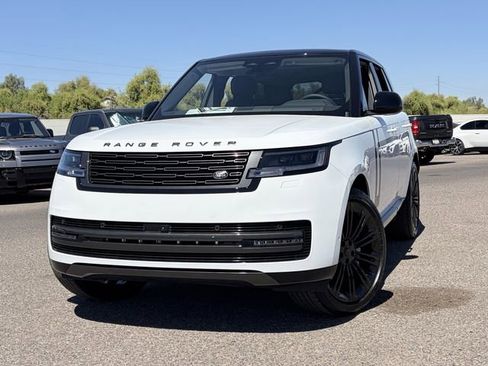 Used 2026 Land Rover Range Rover SE image 3