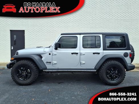 Used 2022 Jeep Wrangler Unlimited Sport image 1