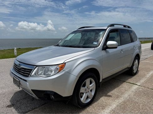 Used 2009 Subaru Forester 2.5X Limited AWD/4WD image 1