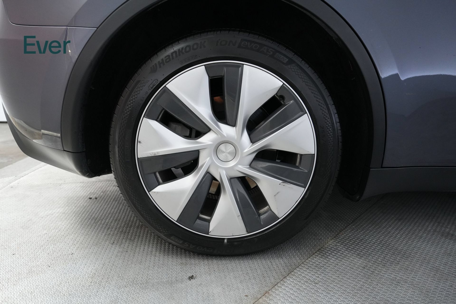 Used 2023 Tesla Model Y Long Range AWD/4WD image 22