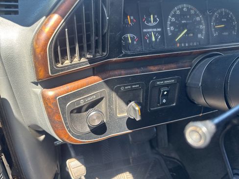 Used 1989 Ford Bronco image 18