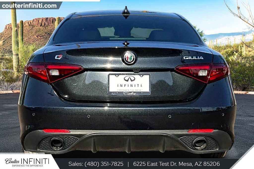 Used 2023 Alfa Romeo Giulia Veloce RWD image 4